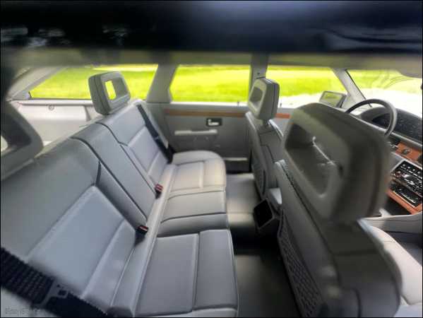 1:18 Audi 200 Quattro 20V Avant Bj.1989 schwarz = inkl. OVP